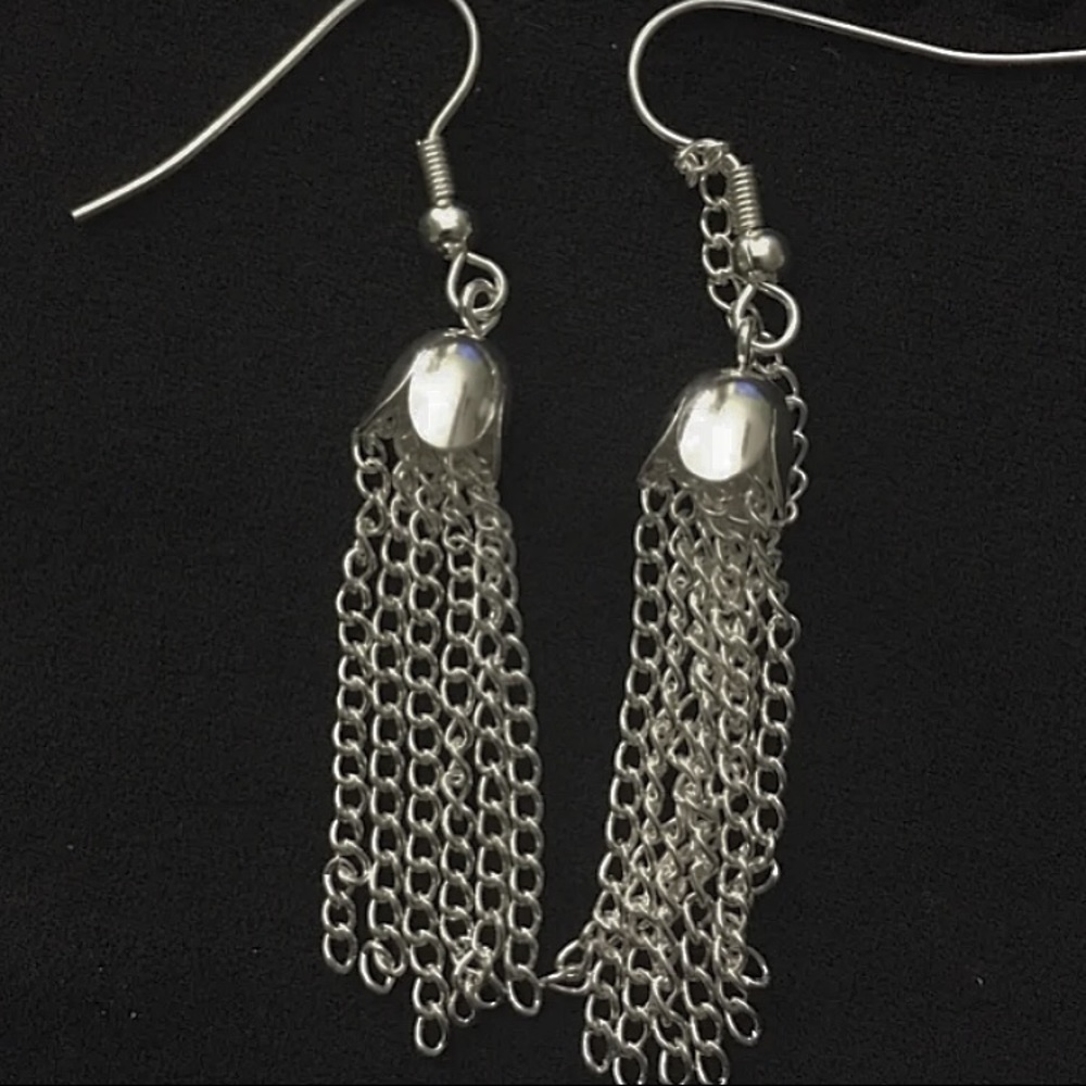 handmade tulip tassel dangle earrings